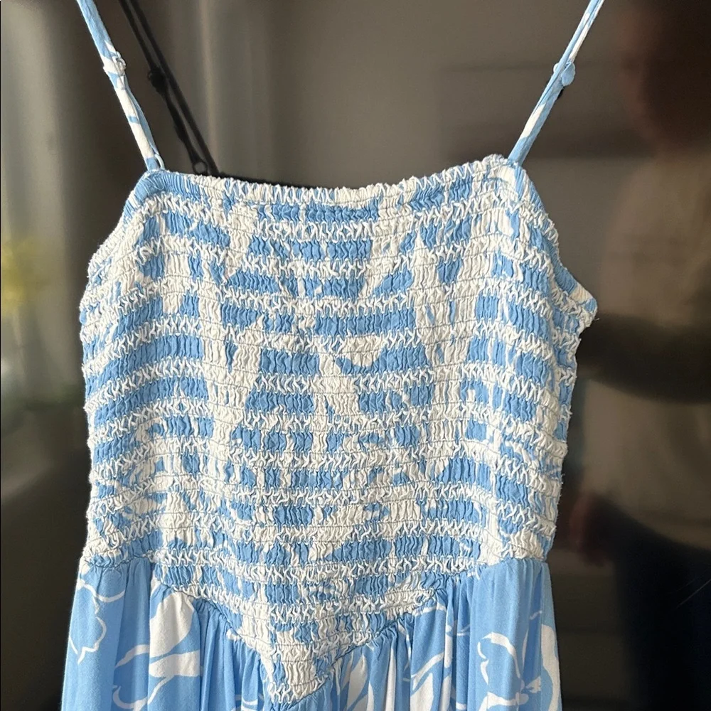 Patrons of Peace Blue & White Floral Smocked Midi Dress Spaghetti Strap Size L - Picture 3 of 13